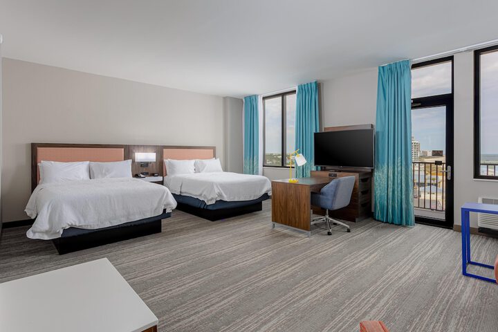Hampton Inn & Suites Orange Beach / Gulf Front