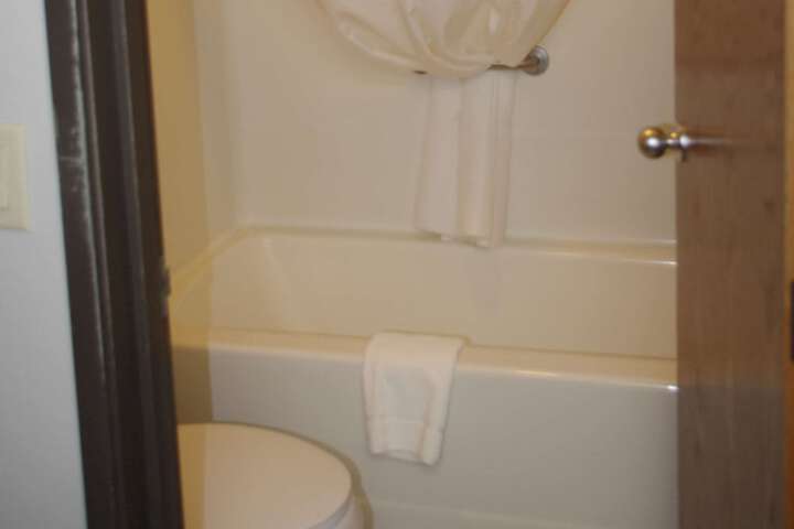 Room 20 of 33