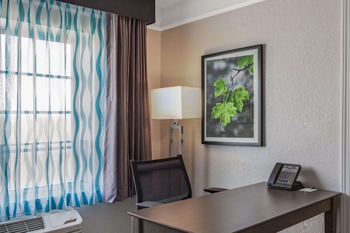 Room 13 of 23