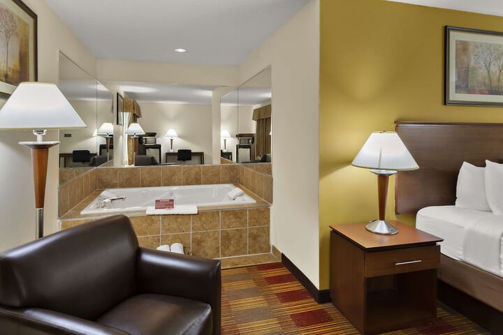 Room 8 of 39