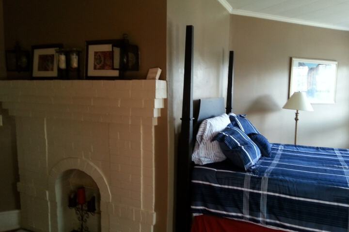 Room 26 of 35
