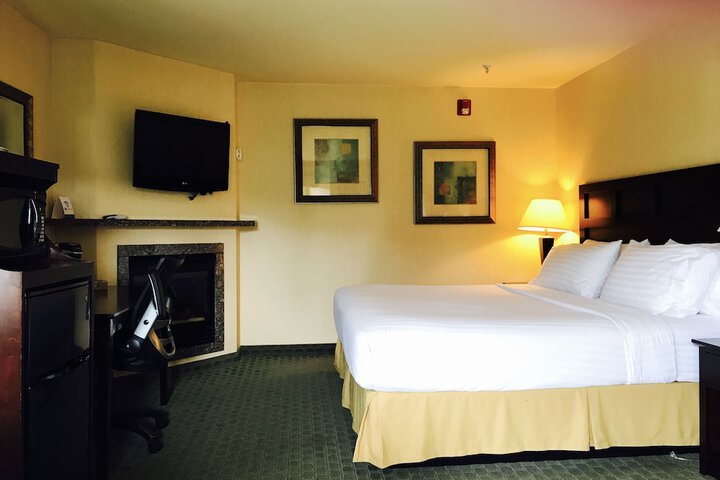 Room 27 of 50