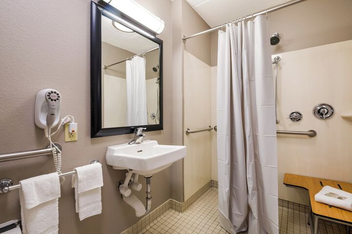 Room 31 of 35