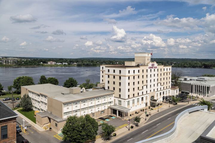 Hotel 5 of 354