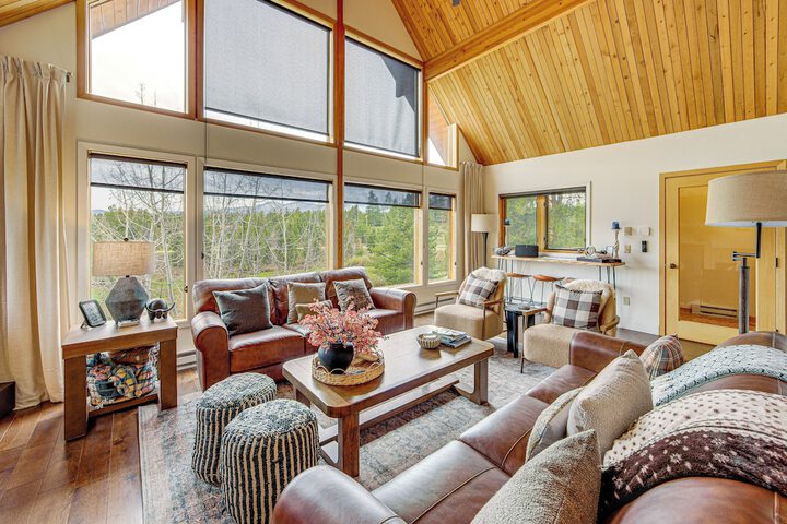 Dreamy Escape Btwn Winter Park & Lake Granby!