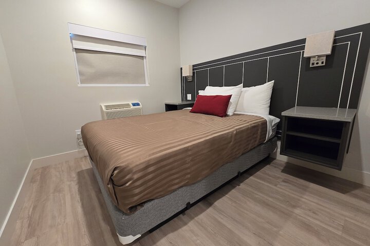 Sahara Courtyard Inn Penticton