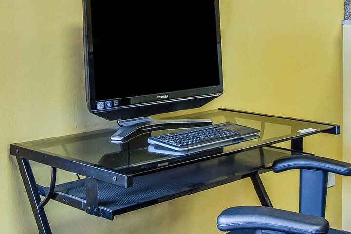 Business Center 15 of 15