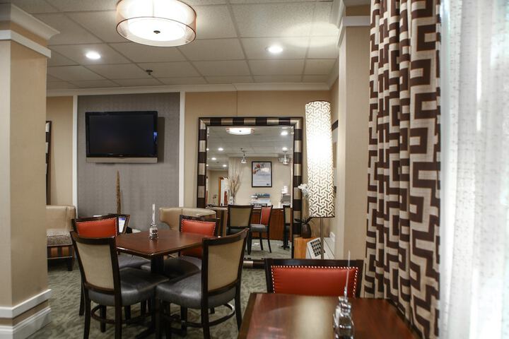 Dining 67 of 81