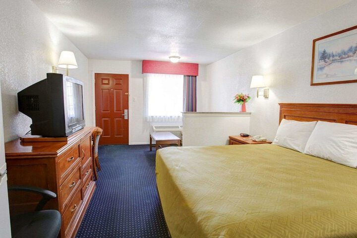 Room 29 of 39