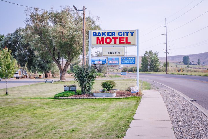Baker City Motel & RV Park