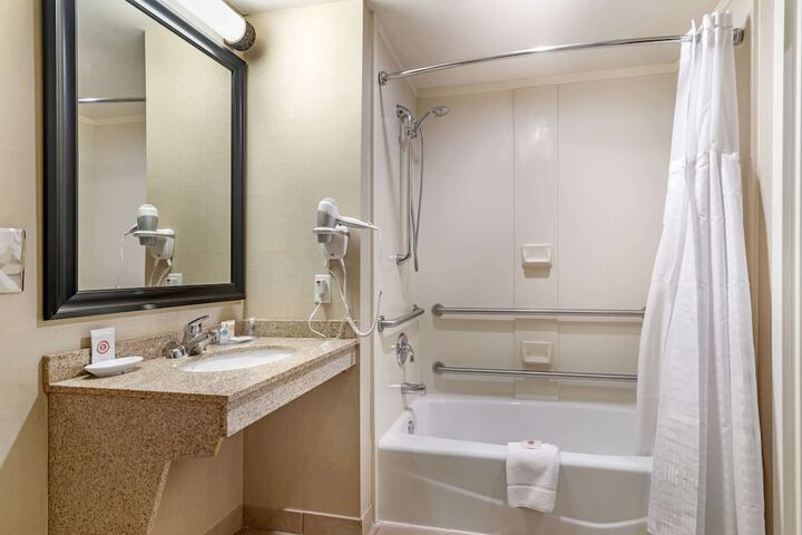 Room 20 of 42