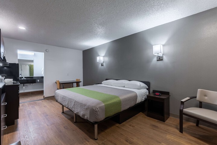 Room 29 of 48