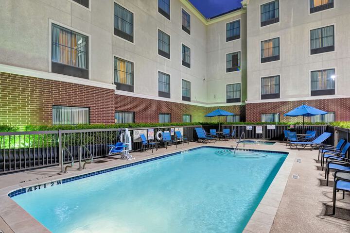 Pool 2 of 41