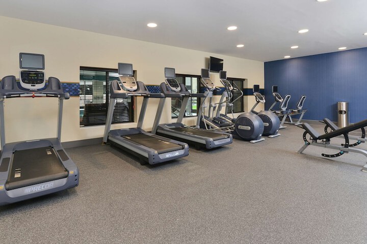 Hampton Inn & Suites Des Moines Downtown