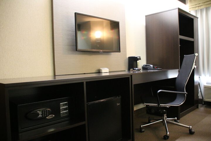 Room 34 of 49