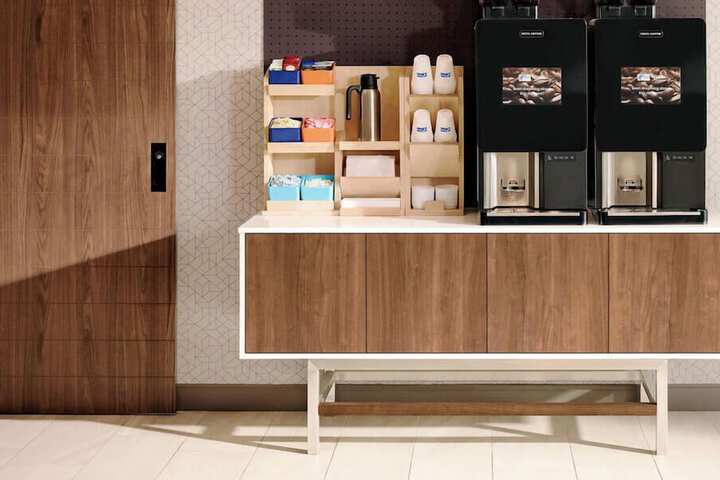 Holiday Inn Express & Suites Oroville Lake by IHG