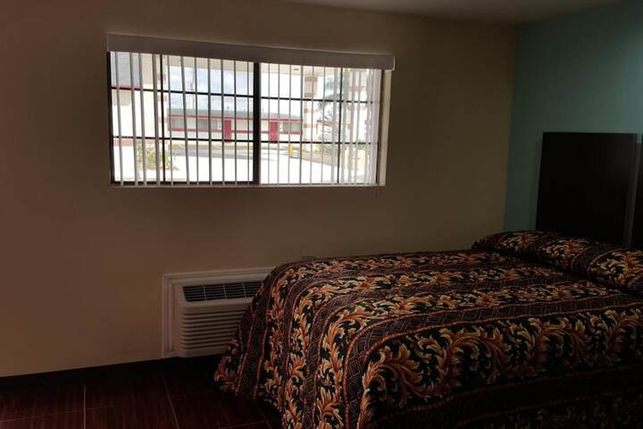 Luxury Inn & RV Park