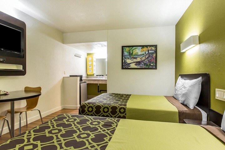 Room 21 of 23