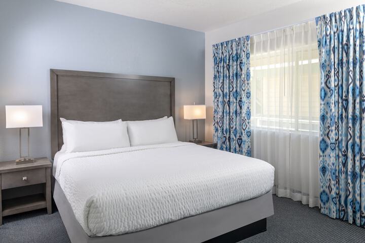 Beachfront Inn and Suites at Dana Point