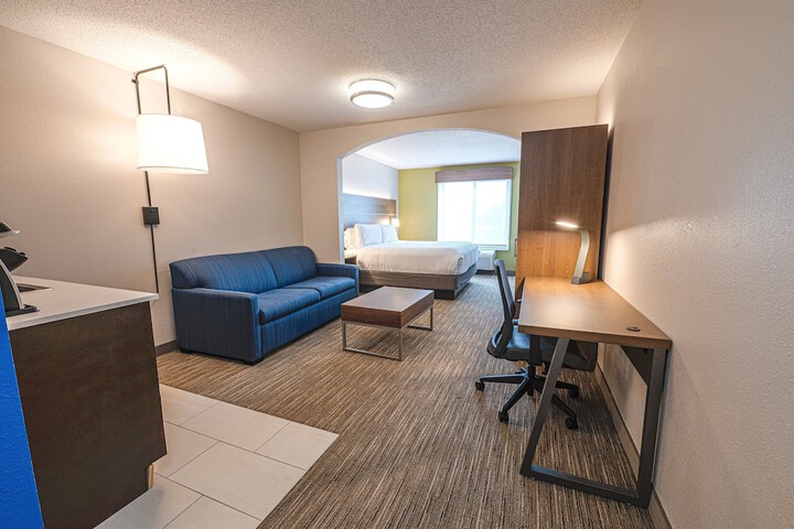 Room 48 of 69