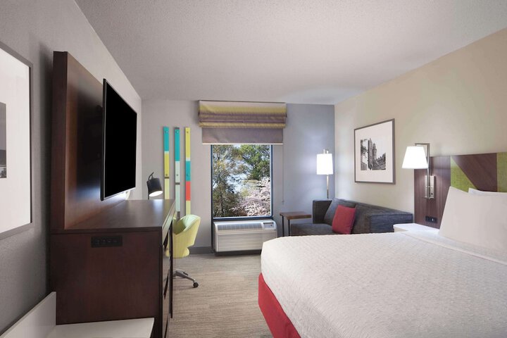 Room 16 of 24