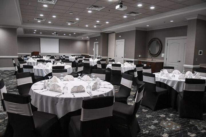 Holiday Inn Conference Center - Valdosta by IHG