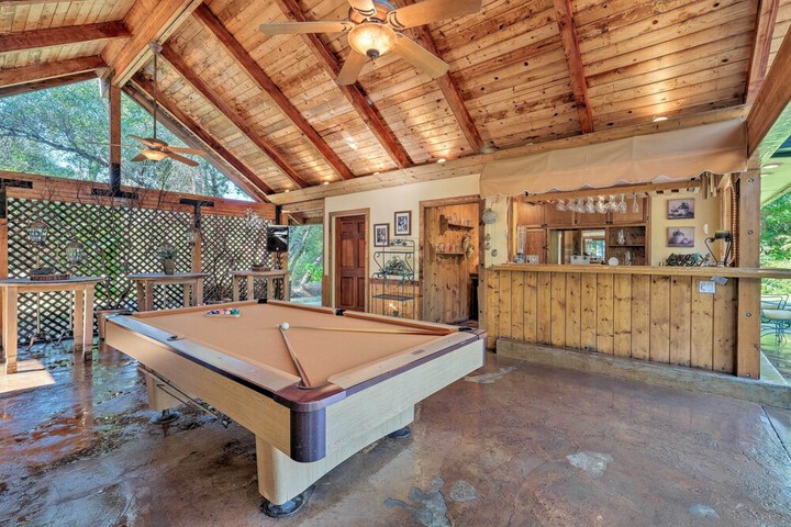 Sonora Home on 10 Resort Acres w / Shared Pool!