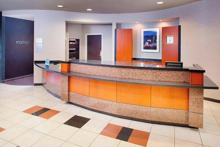 Courtyard by Marriott Roanoke Airport