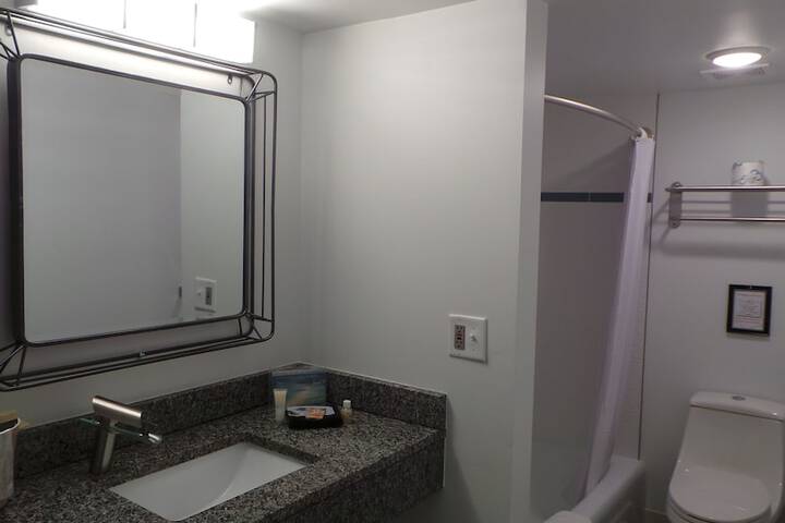 Room 40 of 66