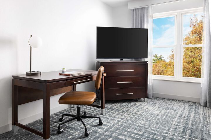 Homewood Suites by Hilton Manchester / Airport