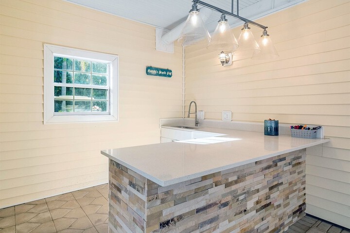 The Palm and Shell Captiva Island Private Luxury Home With Pool hot tub and Beach Access