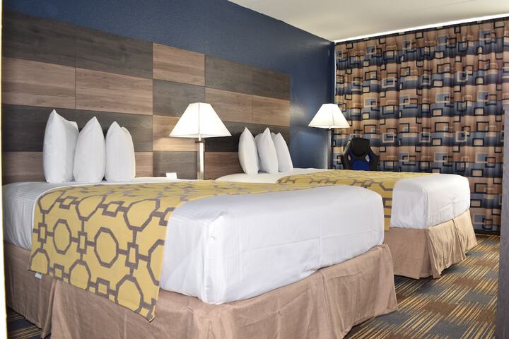 Room 9 of 22