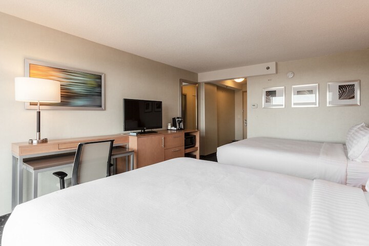 Room 22 of 43