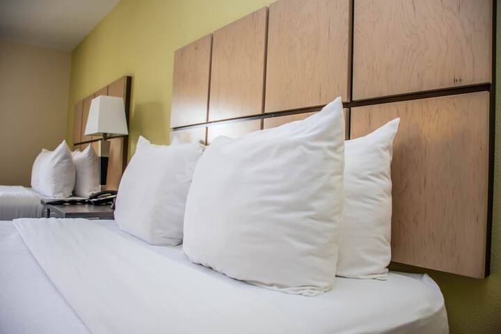 Room 35 of 60