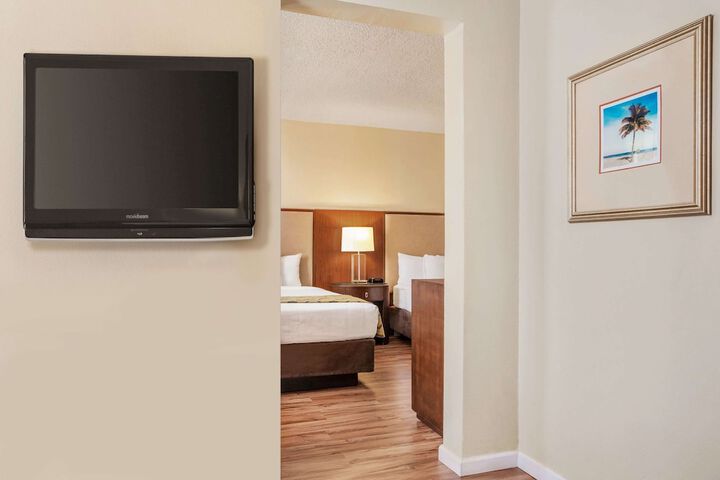 Room 15 of 18