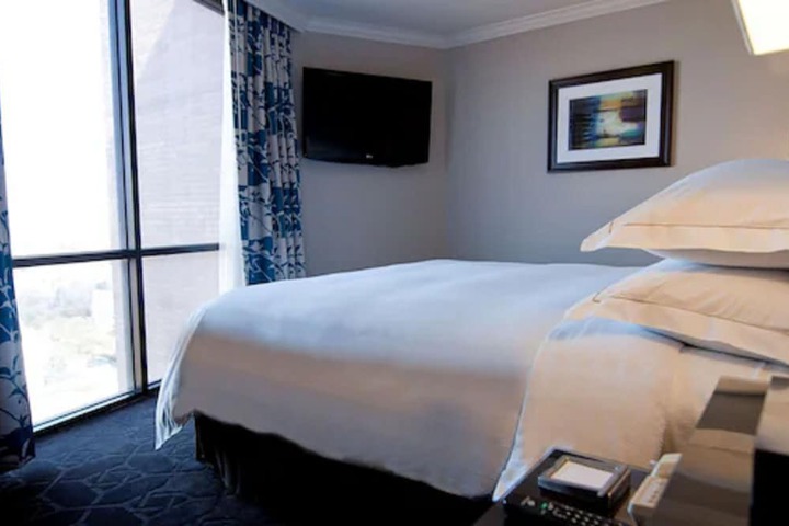 Room 5 of 44