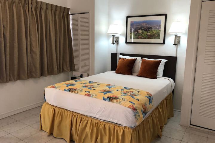 Room 83 of 130