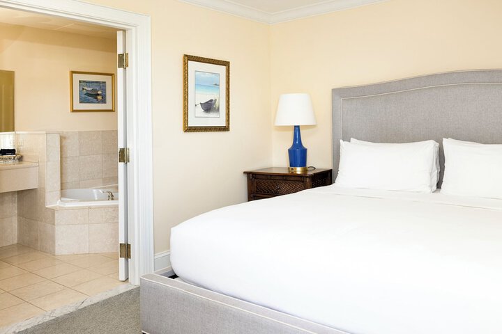 Room 50 of 109
