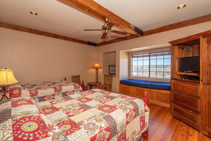 Room 25 of 26