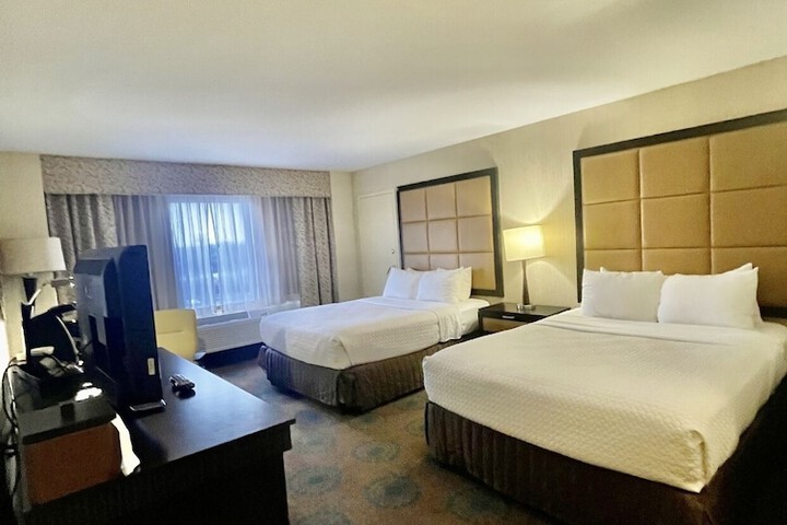 Room 13 of 25