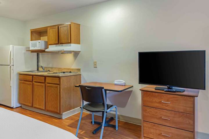 Room 17 of 24