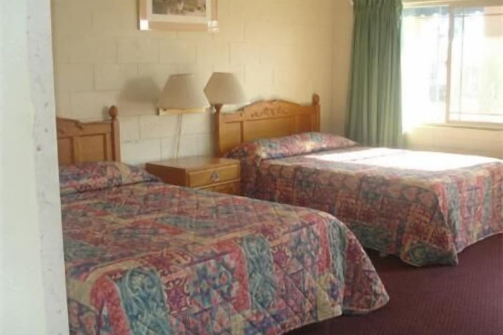 Room 16 of 22
