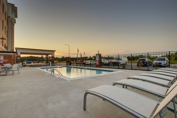 Hampton Inn Sneads Ferry North Topsail Beach