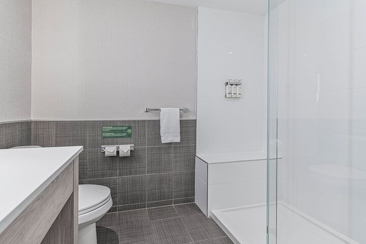 Room 14 of 26