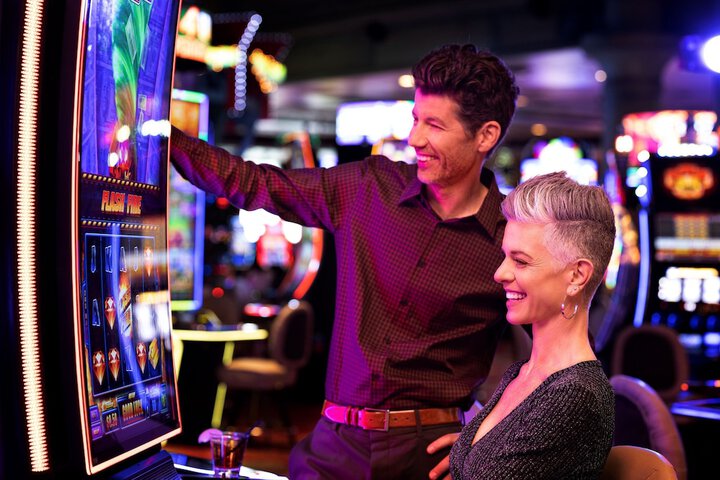 Silver Legacy Reno- a Caesars Rewards Destination