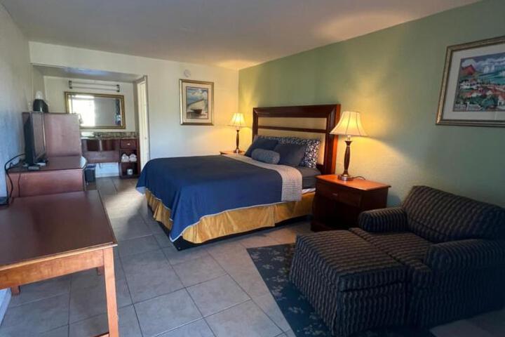 Jasmine Garden Inn - Lake City