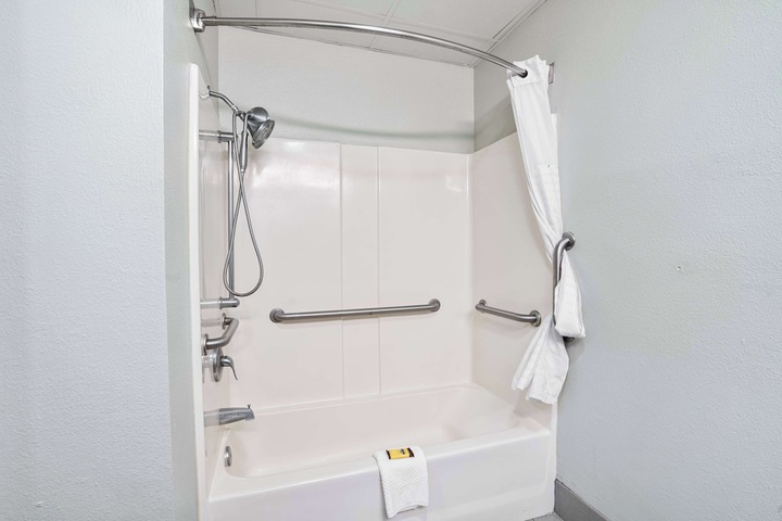 Blue Water Inn & Suites BW Signature Collection