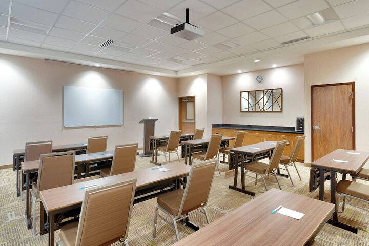 Fairfield by Marriott Inn & Suites Denver West / Federal Center