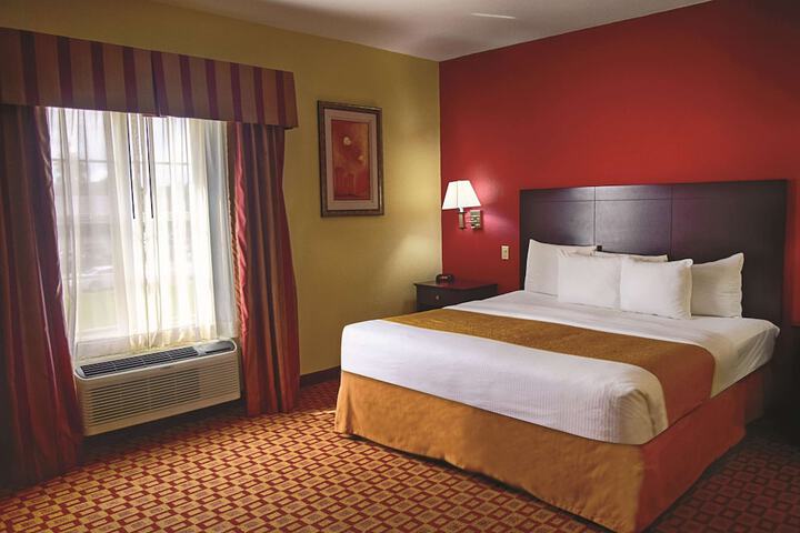 Room 21 of 28