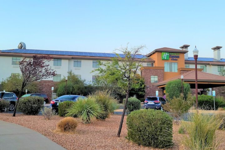 Holiday Inn Express & Suites St. George North - Zion by IHG